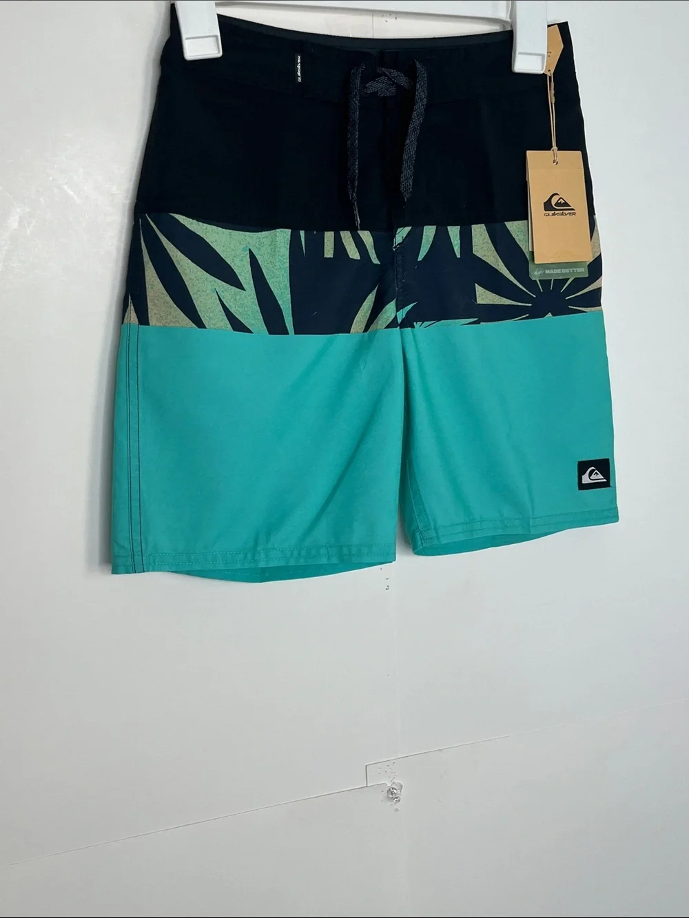 Quicksilver Boys Board Shorts Size 25